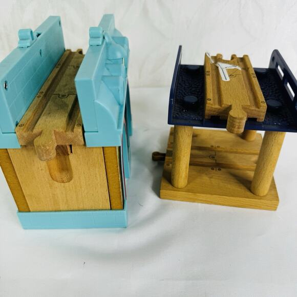 Chuggington Tunnel Depot Wood Railroad Tunnel Bridge & Various Tracks Lot - Picture 8 of 10